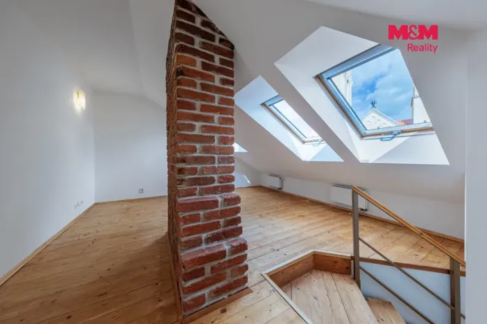 Prodej bytu 2+kk, Plzeň - Jižní Předměstí, Klatovská třída, 66 m2