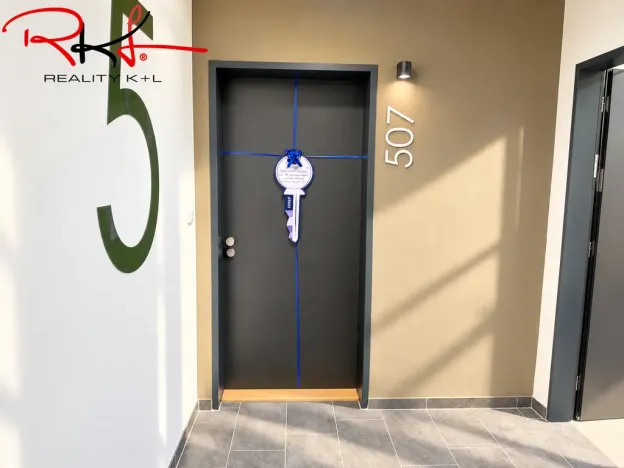 Pronájem bytu 2+kk, Praha, Thomasova, 46 m2