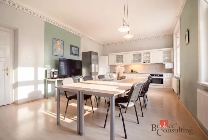 Prodej vily, Praha - Modřany, U vlečky, 331 m2