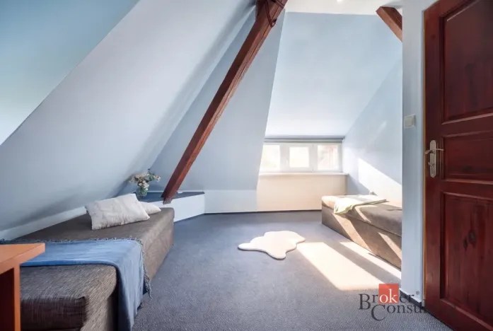 Prodej vily, Praha - Modřany, U vlečky, 331 m2