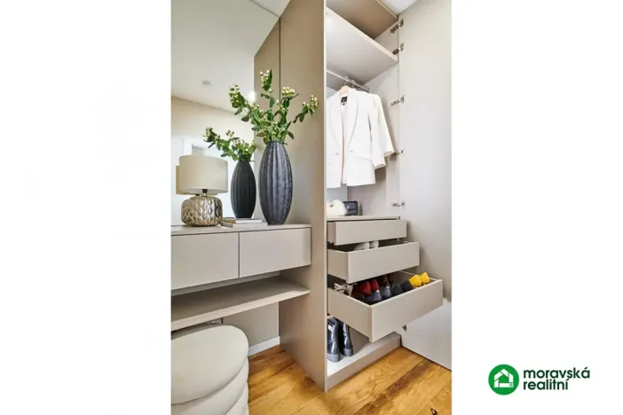 Pronájem bytu 2+kk, Oslavany, náměstí 13. prosince, 50 m2