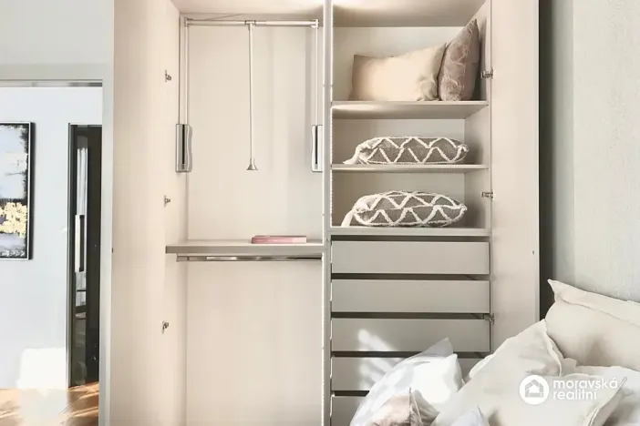 Pronájem bytu 2+kk, Oslavany, náměstí 13. prosince, 50 m2