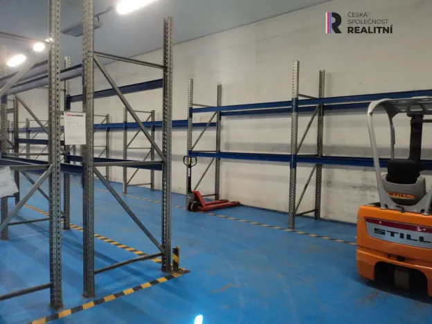Pronájem skladu, Libovice, 500 m2