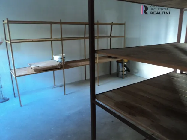 Pronájem skladu, Libovice, 500 m2