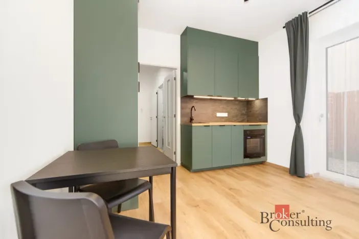 Pronájem bytu 1+kk, Brno - Zábrdovice, Hvězdová, 35 m2