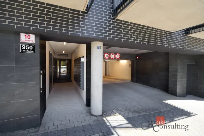 Pronájem bytu 1+kk, Brno - Zábrdovice, Hvězdová, 35 m2