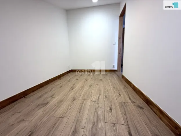 Prodej bytu 2+kk, Karlovy Vary - Rybáře, Sokolovská, 81 m2