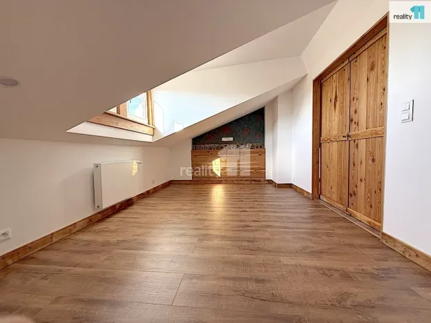 Prodej bytu 2+kk, Karlovy Vary - Rybáře, Sokolovská, 81 m2