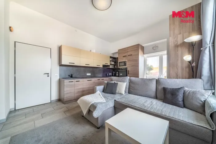 Prodej bytu 4+kk, Lochovice, 64 m2