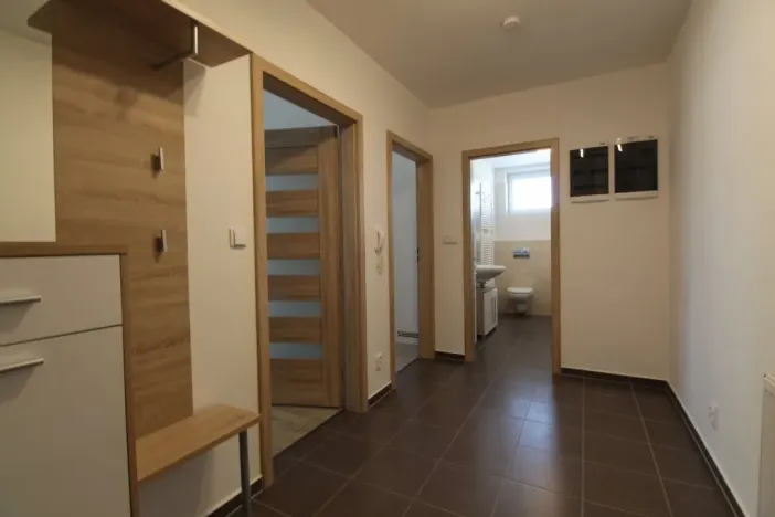 Pronájem bytu 2+kk, Plzeň - Valcha, Špačková, 53 m2
