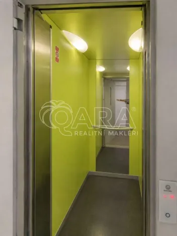 Pronájem bytu 2+1, Praha - Žižkov, Viklefova, 60 m2