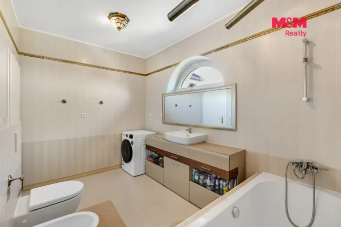 Prodej rodinného domu, Svárov, Ptická, 210 m2