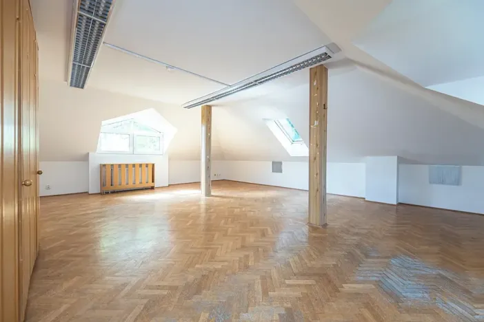 Prodej rodinného domu, Dolní Břežany, Keltská, 270 m2