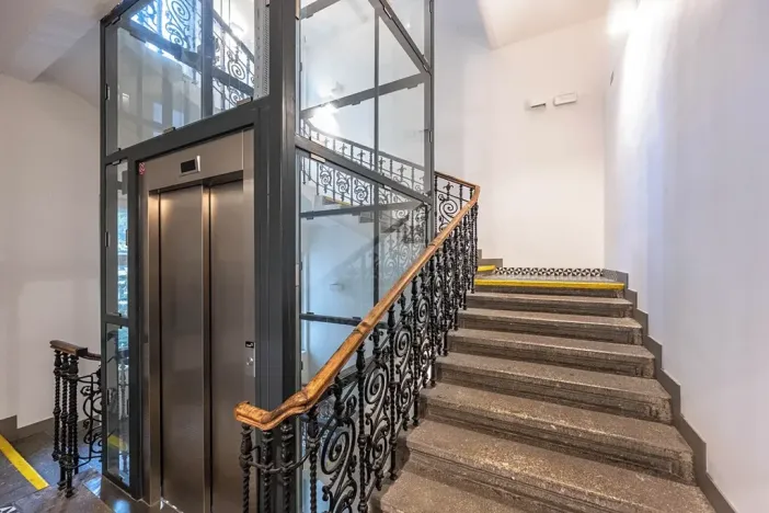 Prodej bytu 2+kk, Praha - Nové Město, Tyršova, 53 m2