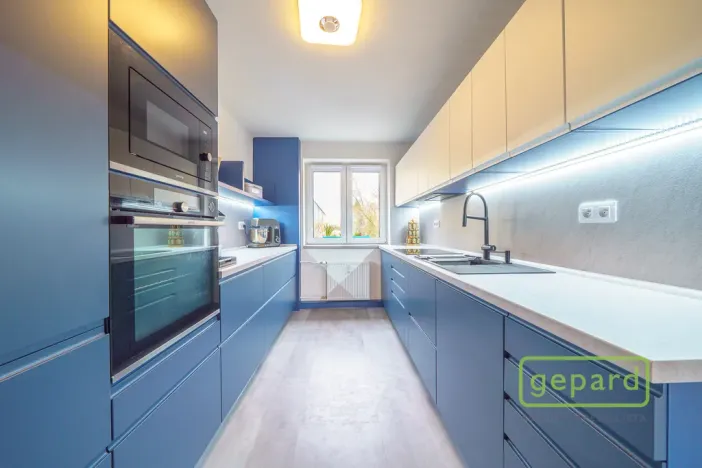 Prodej bytu 3+1, Karlovy Vary, Šumavská, 99 m2