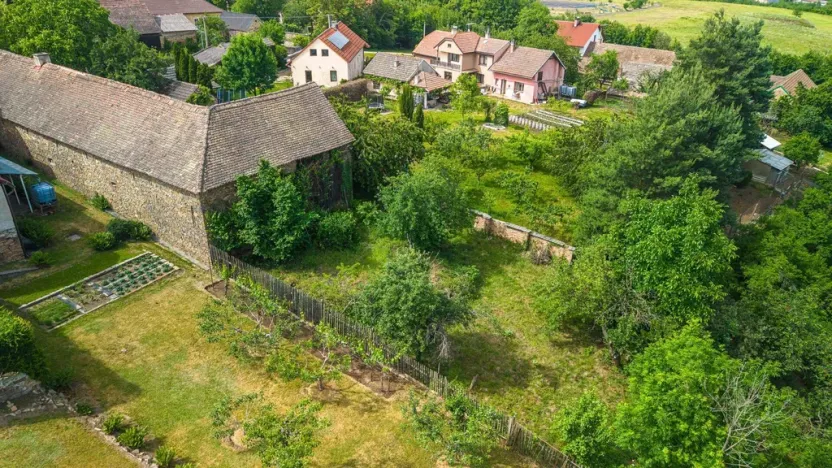 Prodej chalupy, Chvaletice - Hornická Čtvrť, 64 m2