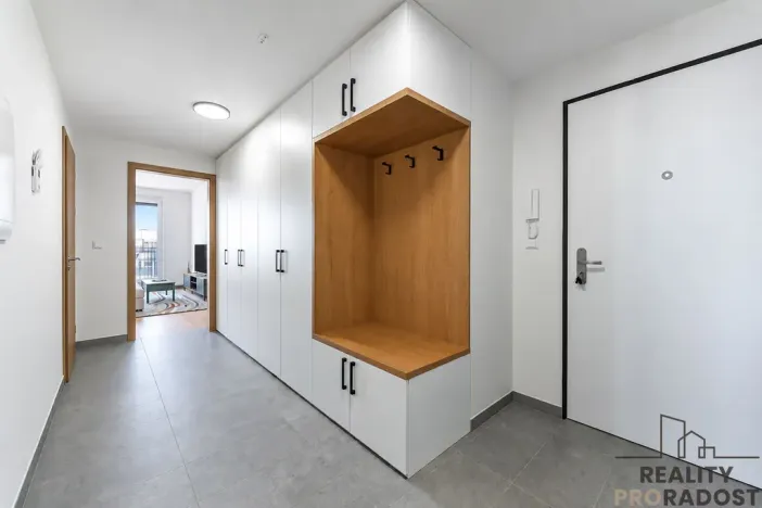 Prodej bytu 2+kk, Praha, Smržových, 51 m2