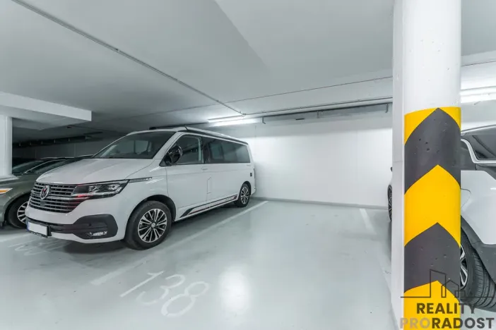 Prodej bytu 2+kk, Praha, Smržových, 51 m2