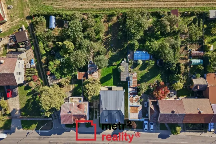 Prodej rodinného domu, Charváty, 303 m2