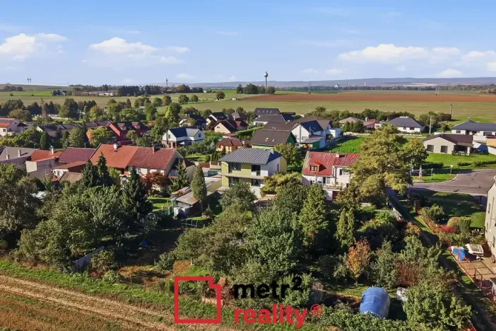 Prodej rodinného domu, Charváty, 303 m2