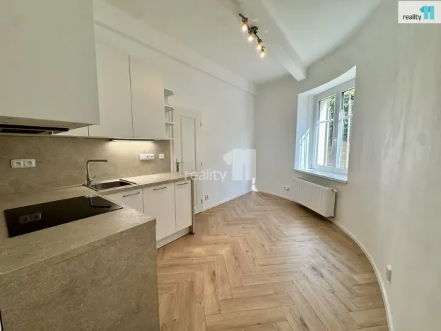 Pronájem bytu 2+1, Praha - Libeň, Na stráži, 64 m2