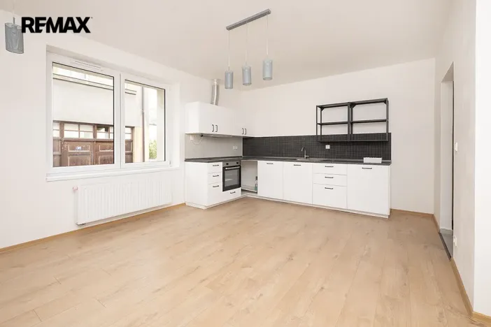 Pronájem bytu 3+kk, Strakonice, Komenského, 78 m2