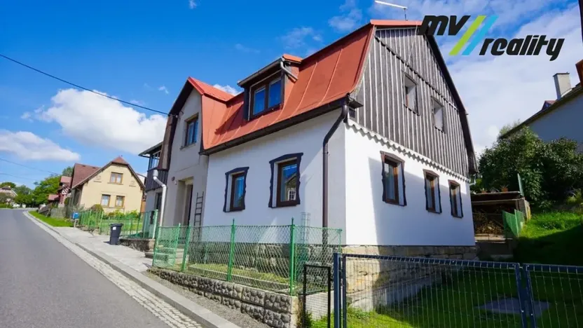 Prodej rodinného domu, Loučky, 177 m2