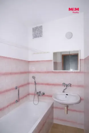 Prodej bytu 4+1, Ostrava, Komenského, 88 m2