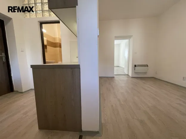 Pronájem bytu 2+kk, Olomouc - Hodolany, Hodolanská, 56 m2