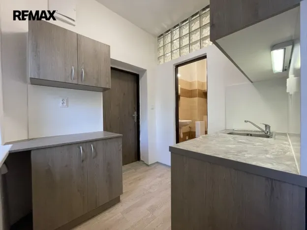 Pronájem bytu 2+kk, Olomouc - Hodolany, Hodolanská, 56 m2