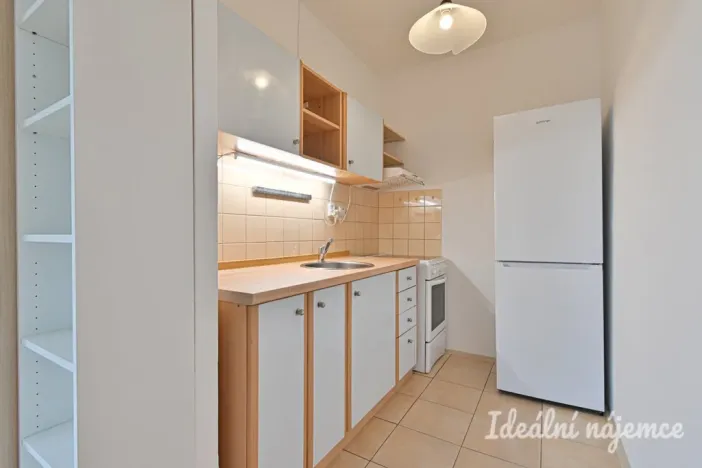 Pronájem bytu 2+kk, Brno - Židenice, Valtická, 40 m2