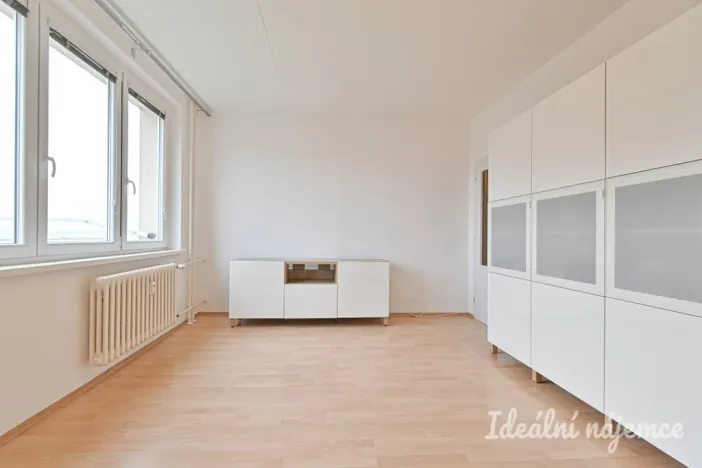 Pronájem bytu 2+kk, Brno - Židenice, Valtická, 40 m2