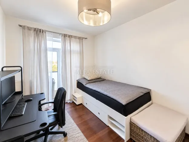 Prodej bytu 2+kk, Karlovy Vary - Dvory, Chebská, 50 m2