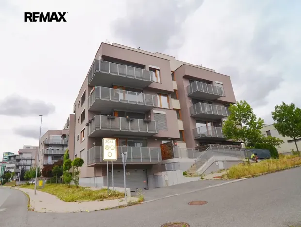 Pronájem bytu 2+kk, Praha - Jinonice, Laténská, 68 m2