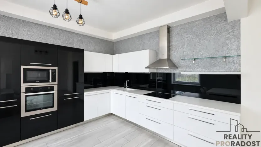 Pronájem bytu 2+kk, Hodonín, Skácelova, 55 m2