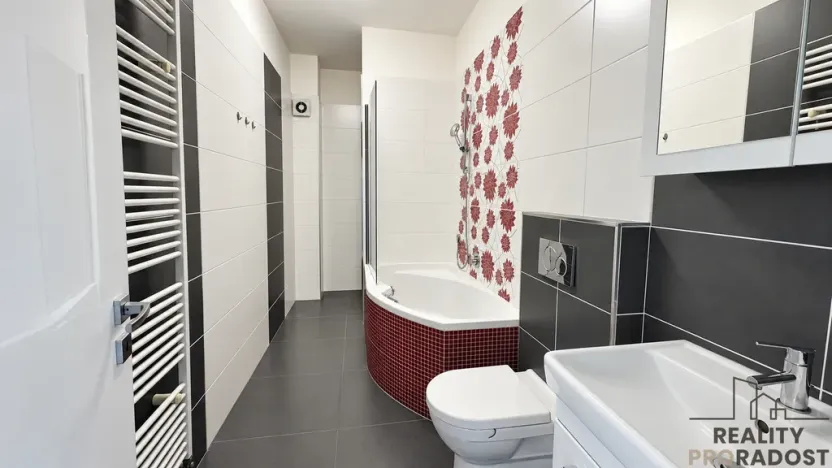 Pronájem bytu 2+kk, Hodonín, Skácelova, 55 m2