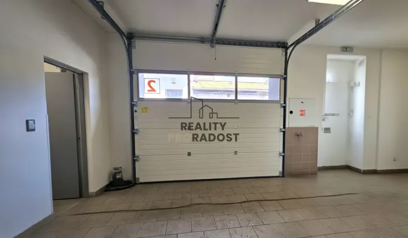 Pronájem obchodního prostoru, Hodonín, Kolískova, 130 m2