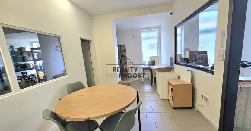 Pronájem obchodního prostoru, Hodonín, Kolískova, 130 m2