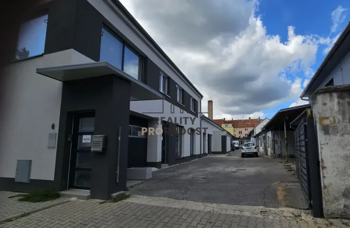Pronájem obchodního prostoru, Hodonín, Kolískova, 130 m2