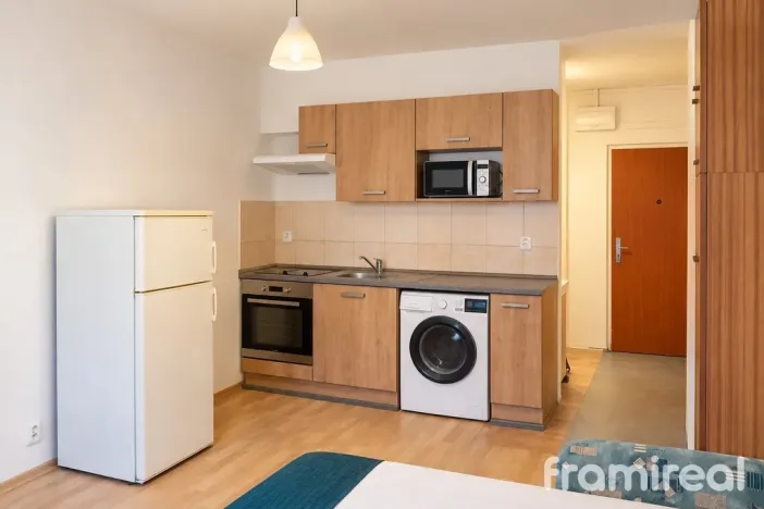 Pronájem bytu 1+kk, Brno, Horácké náměstí, 26 m2