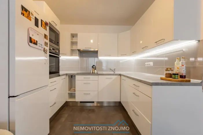 Prodej bytu 4+kk, Znojmo - Přímětice, Staré vinice, 84 m2