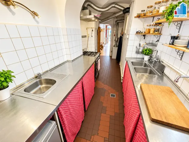 Pronájem obchodního prostoru, Plzeň - Vnitřní Město, Dřevěná, 73 m2