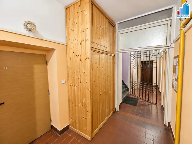 Pronájem obchodního prostoru, Plzeň - Vnitřní Město, Dřevěná, 73 m2