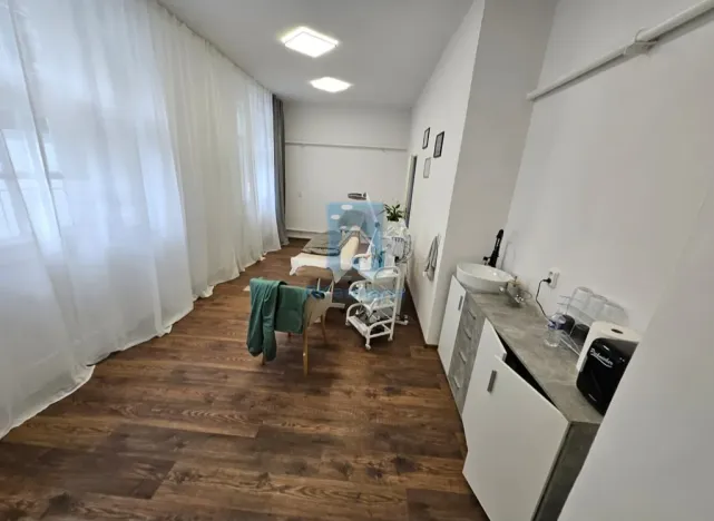 Pronájem kanceláře, Praha, Bohuslava ze Švamberka, 36 m2