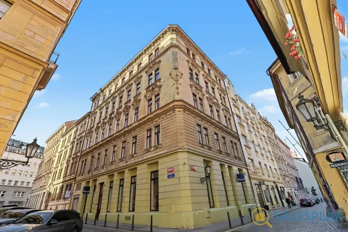Prodej bytu 2+kk, Praha - Staré Město, U Dobřenských, 64 m2