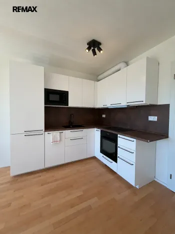 Pronájem bytu 1+kk, Praha - Hostivař, Pražská, 34 m2
