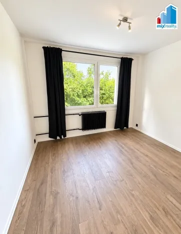 Pronájem bytu 3+1, Oselce, 64 m2