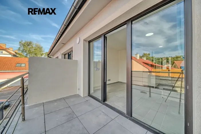 Pronájem bytu 1+kk, Velký Osek, Revoluční, 22 m2