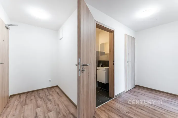 Pronájem bytu 3+kk, Praha - Hostivař, 70 m2