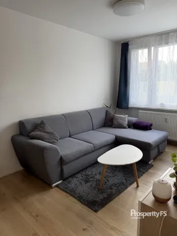 Pronájem bytu 2+kk, 42 m², Švýcarská, Kladno, Kročehlavy